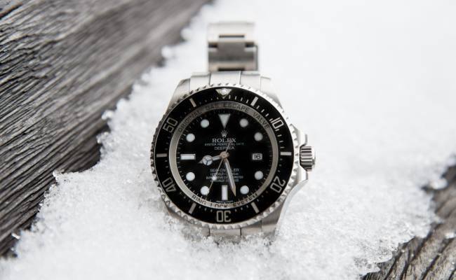 Courchevel et Megève : protéger sa montre de luxe aux sports d’hiver